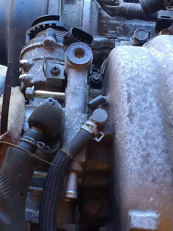 How to remove oxidation from aluminium engine?